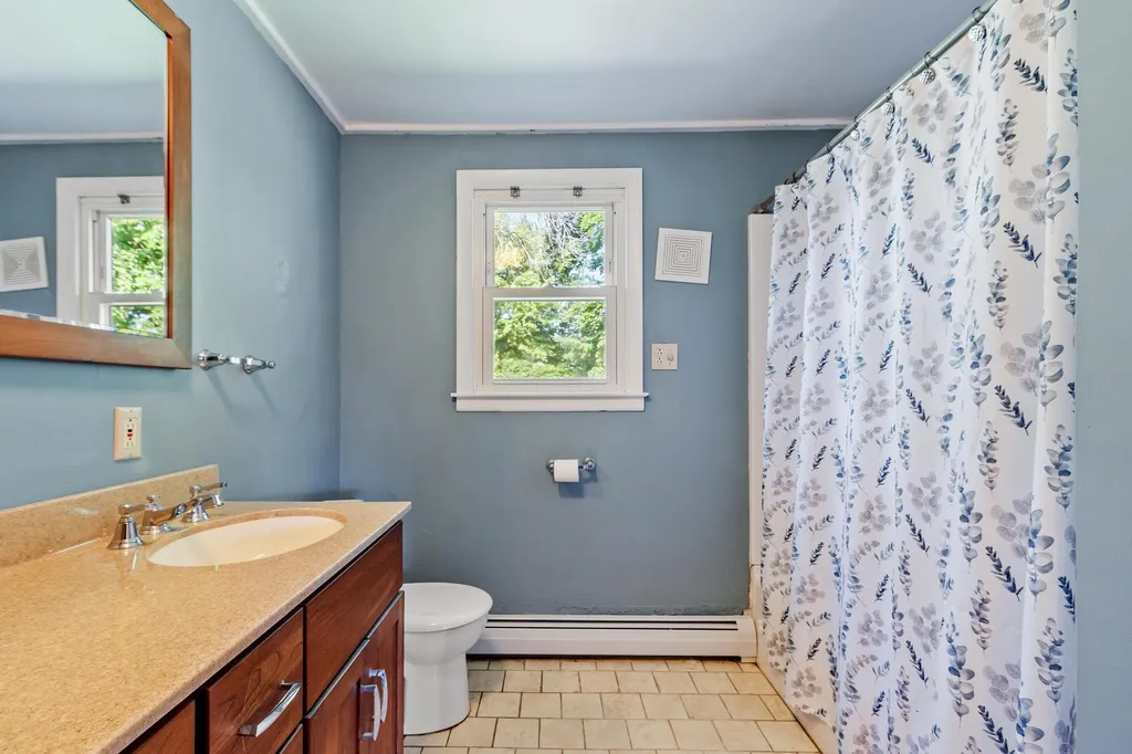 7 Mack Street Bedford NH 03110