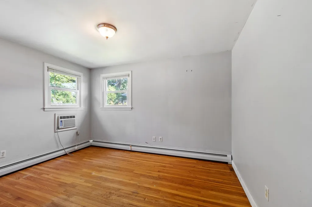 7 Mack Street Bedford NH 03110
