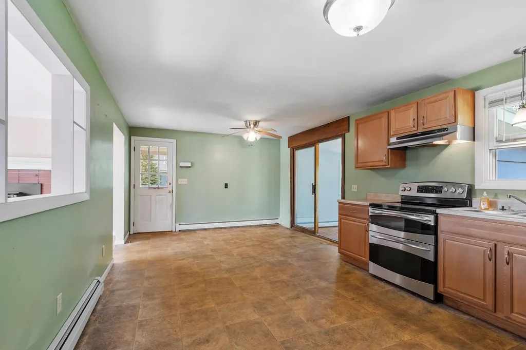 7 Mack Street Bedford NH 03110