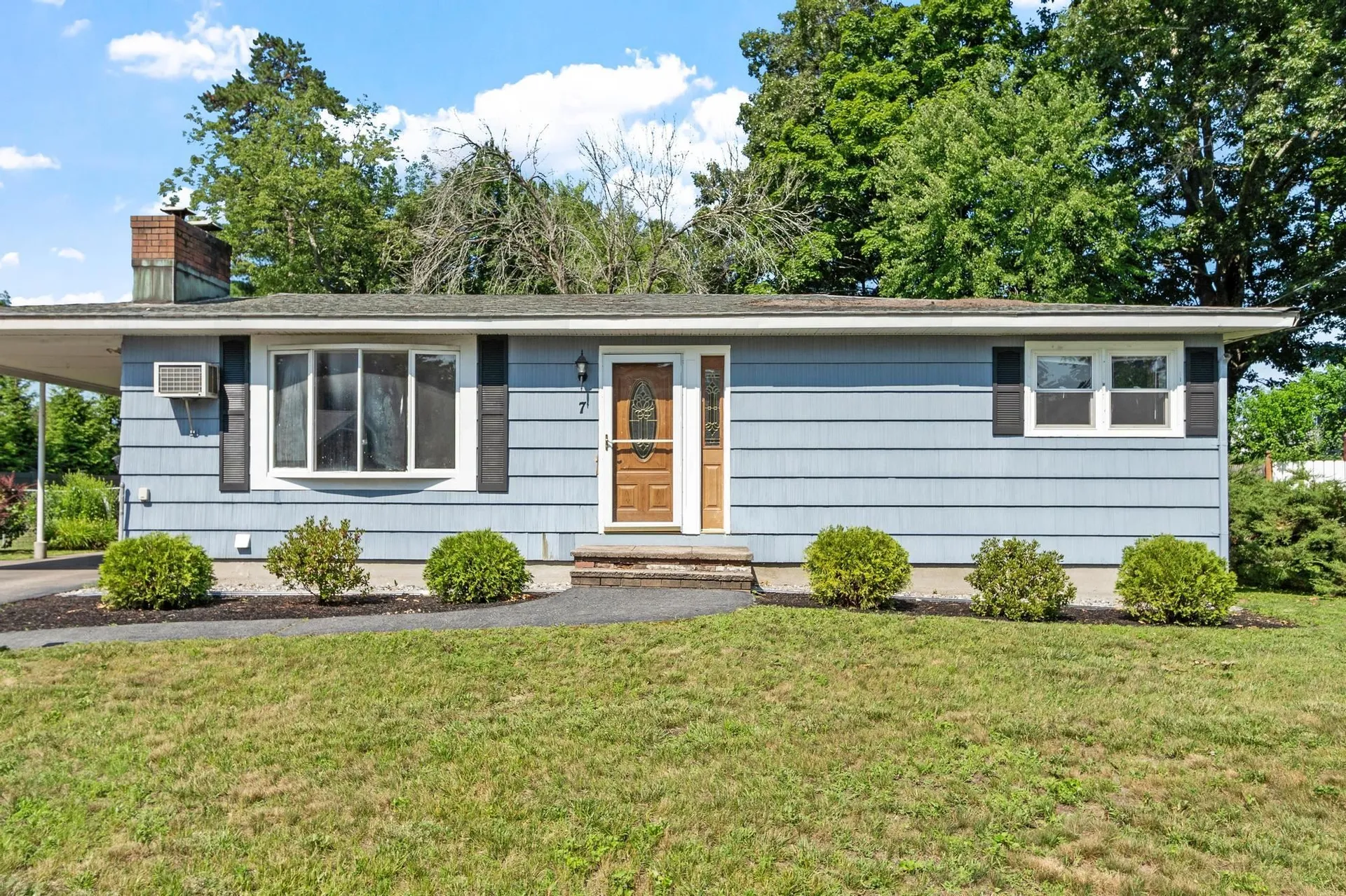 7 Mack Street Bedford NH 03110