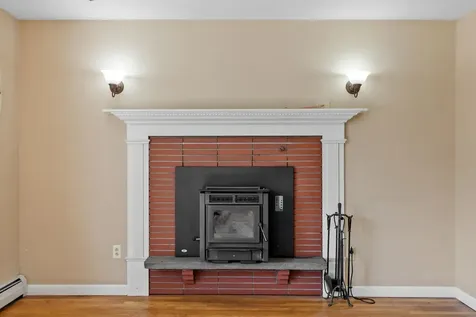 7 Mack Street Bedford NH 03110