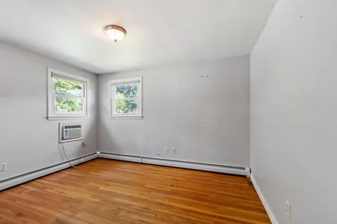 7 Mack Street Bedford NH 03110
