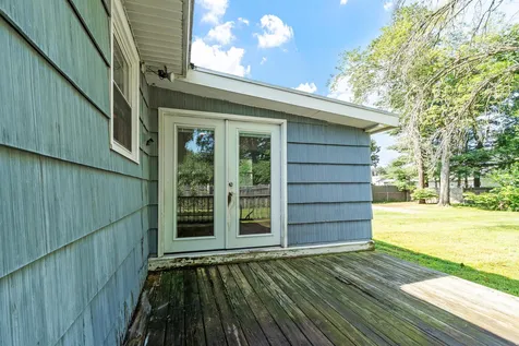 7 Mack Street Bedford NH 03110