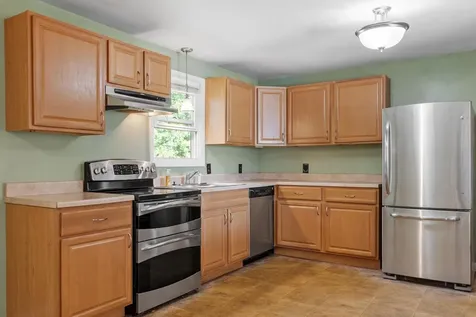 7 Mack Street Bedford NH 03110