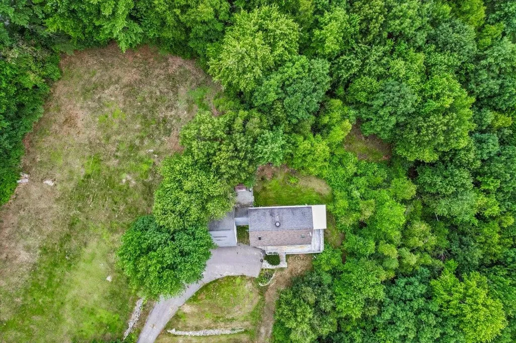 10 Armands Way Dunbarton NH 03046