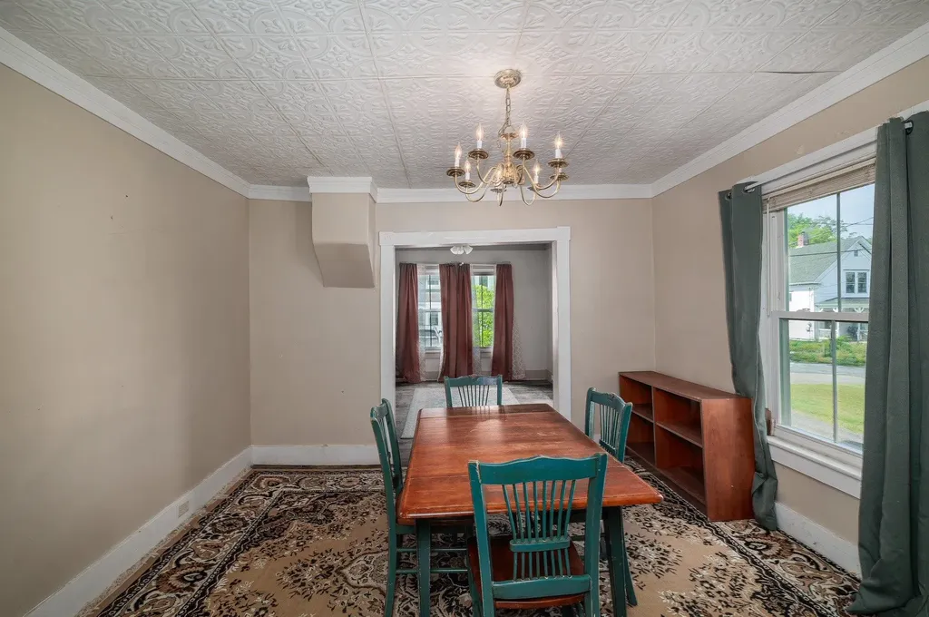 123 High Street Hardwick VT 05843