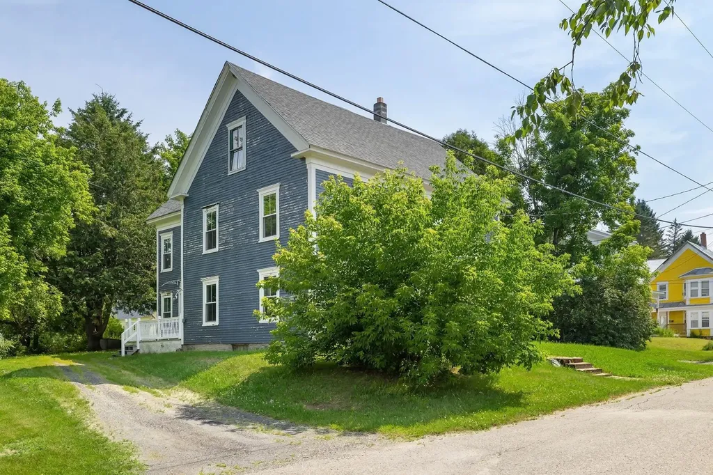 123 High Street Hardwick VT 05843