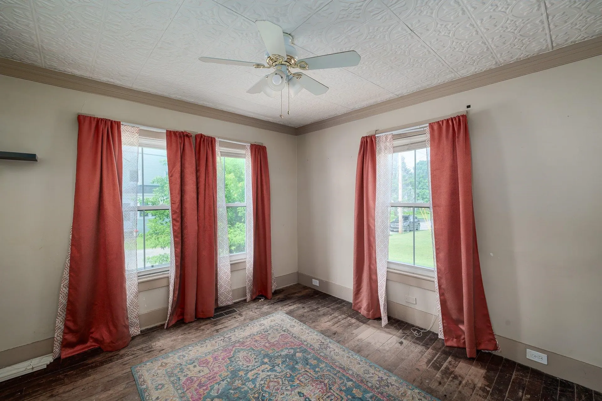 123 High Street Hardwick VT 05843