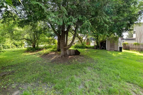 123 High Street Hardwick VT 05843