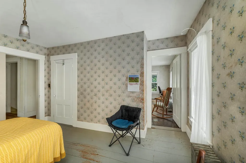 382 Charles Bancroft Highway Litchfield NH 03052