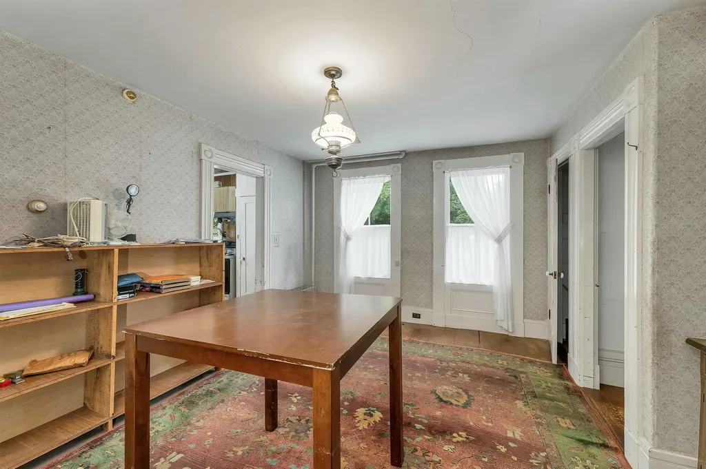 382 Charles Bancroft Highway Litchfield NH 03052