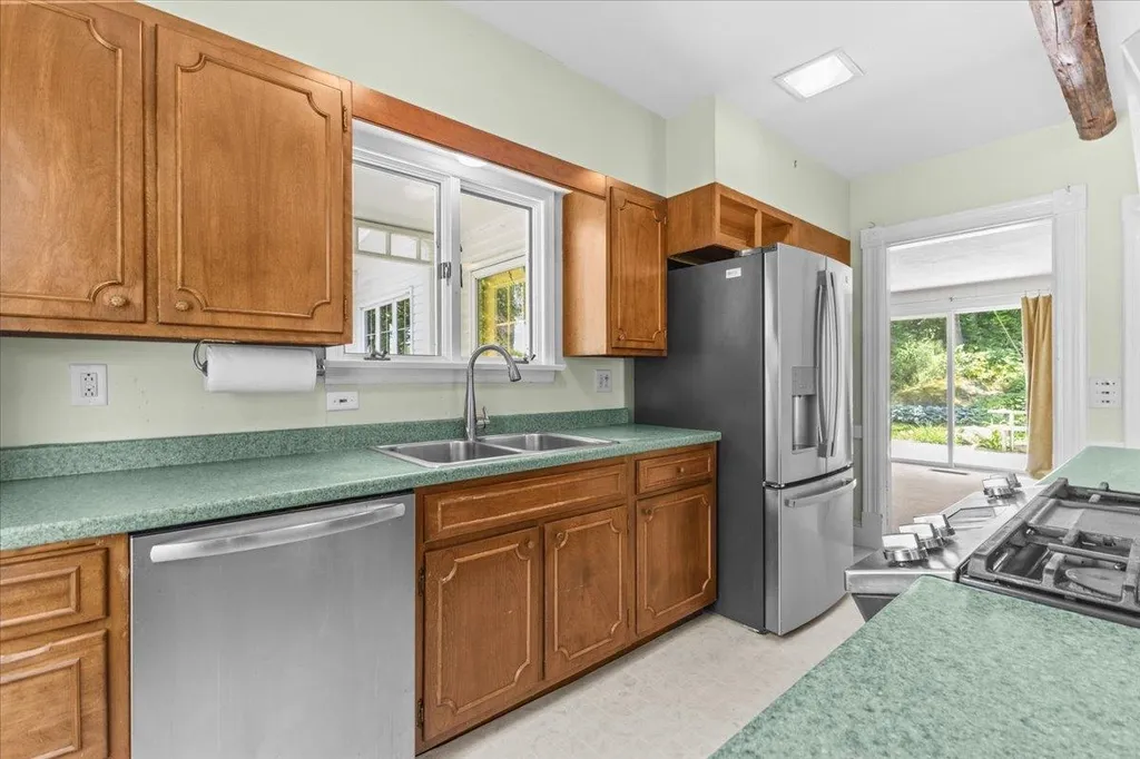221 School Street Stowe VT 05672