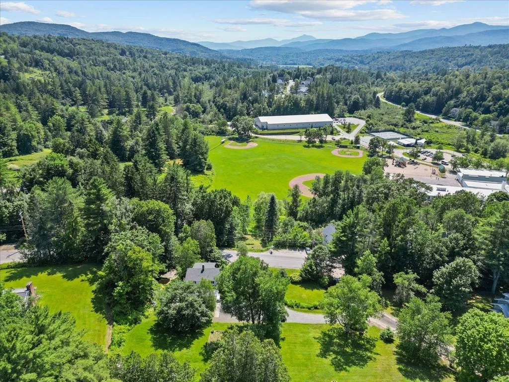 221 School Street Stowe VT 05672