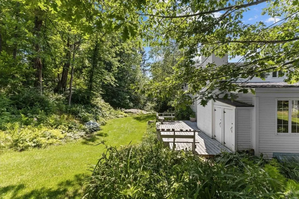221 School Street Stowe VT 05672