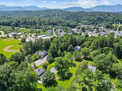 221 School Street Stowe VT 05672