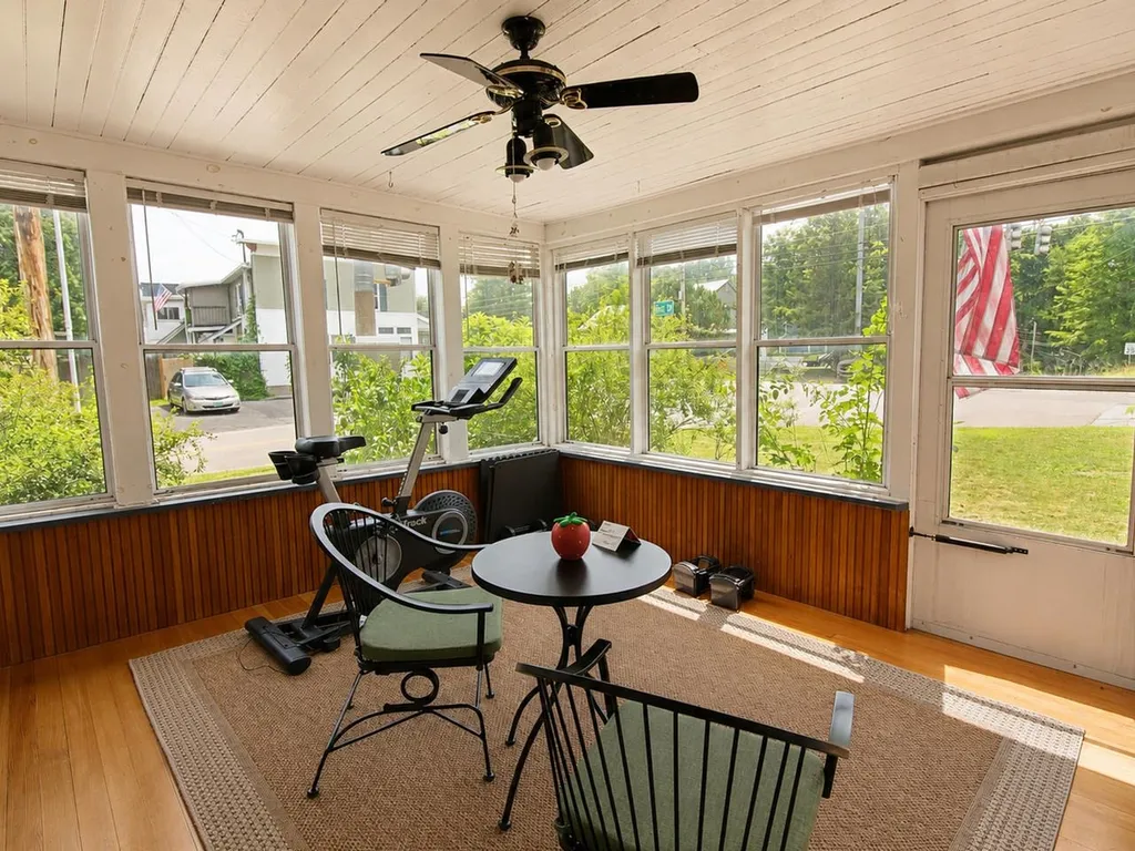 19 East Road Colchester VT 05446