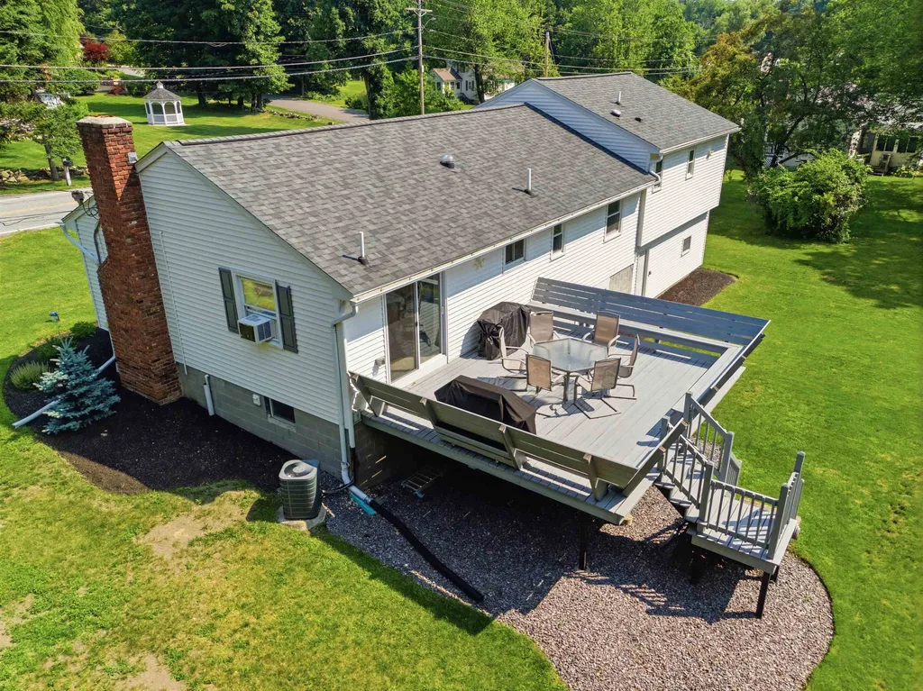 68 Jericho Road Pelham NH 03076