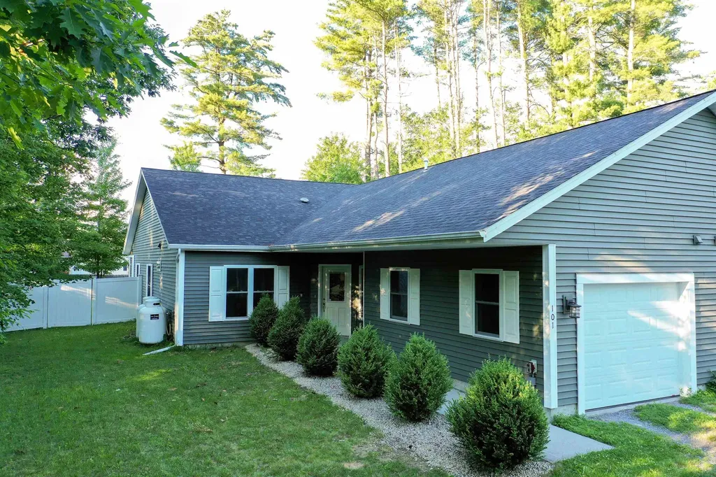 27 Willys Lane Milton VT 05468