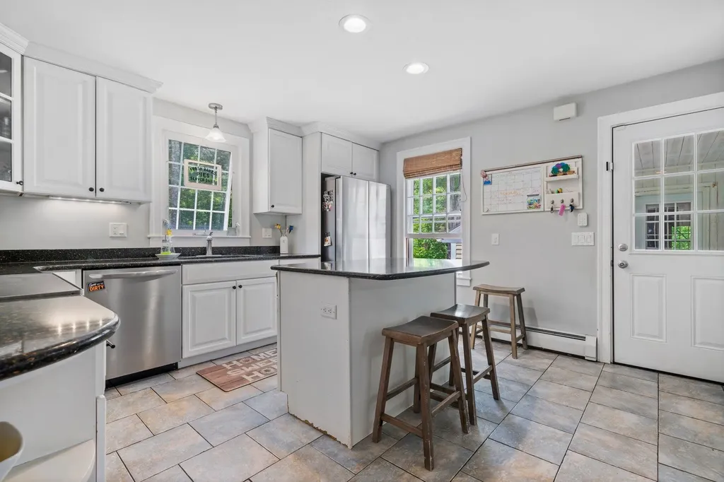 26 Garrison Lane Hopkinton NH 03229