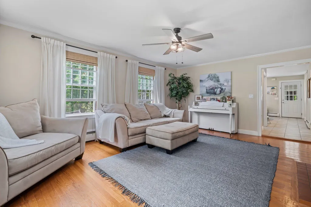 26 Garrison Lane Hopkinton NH 03229