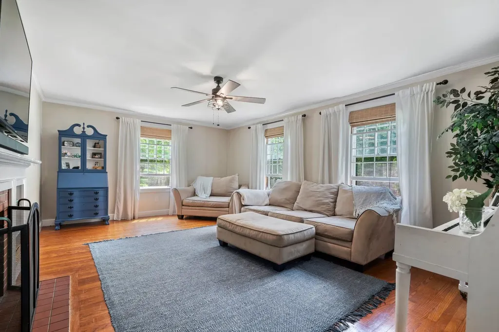 26 Garrison Lane Hopkinton NH 03229
