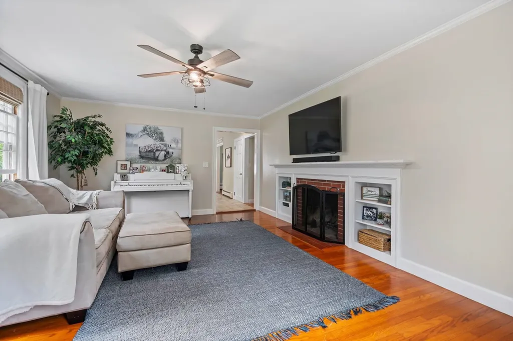 26 Garrison Lane Hopkinton NH 03229