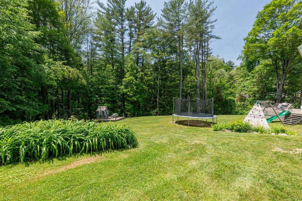 26 Garrison Lane Hopkinton NH 03229