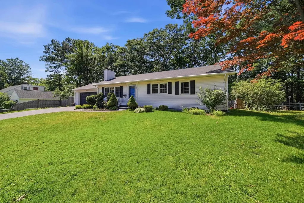 506 Oak Street Manchester NH 03104