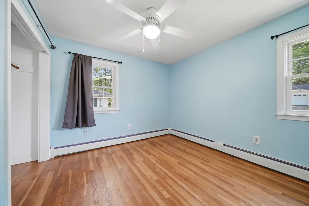 506 Oak Street Manchester NH 03104