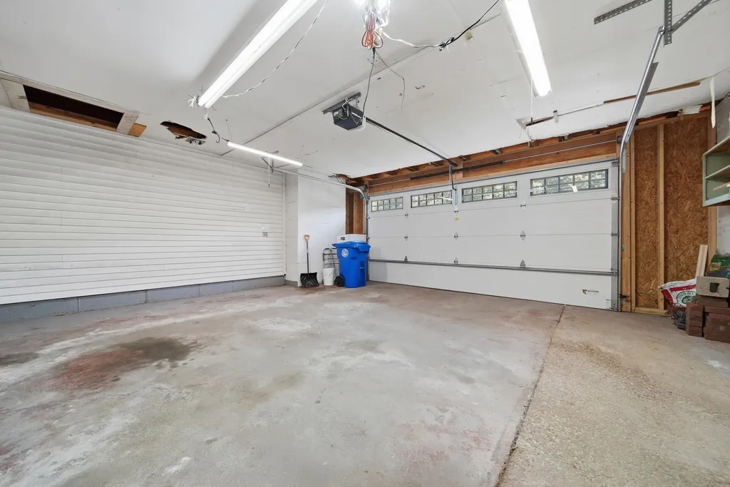 506 Oak Street Manchester NH 03104