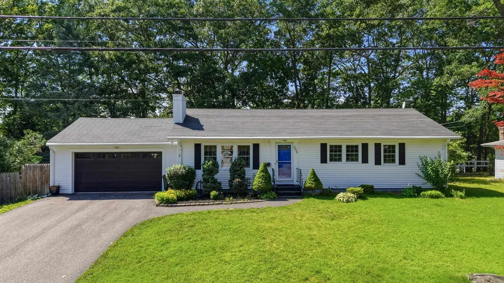 506 Oak Street Manchester NH 03104