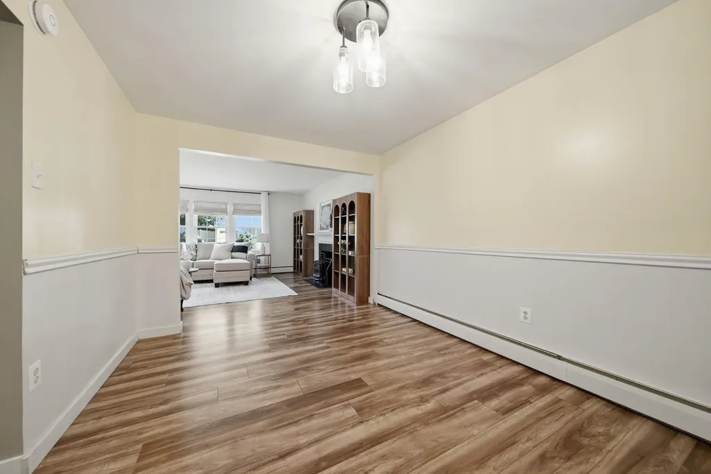 506 Oak Street Manchester NH 03104