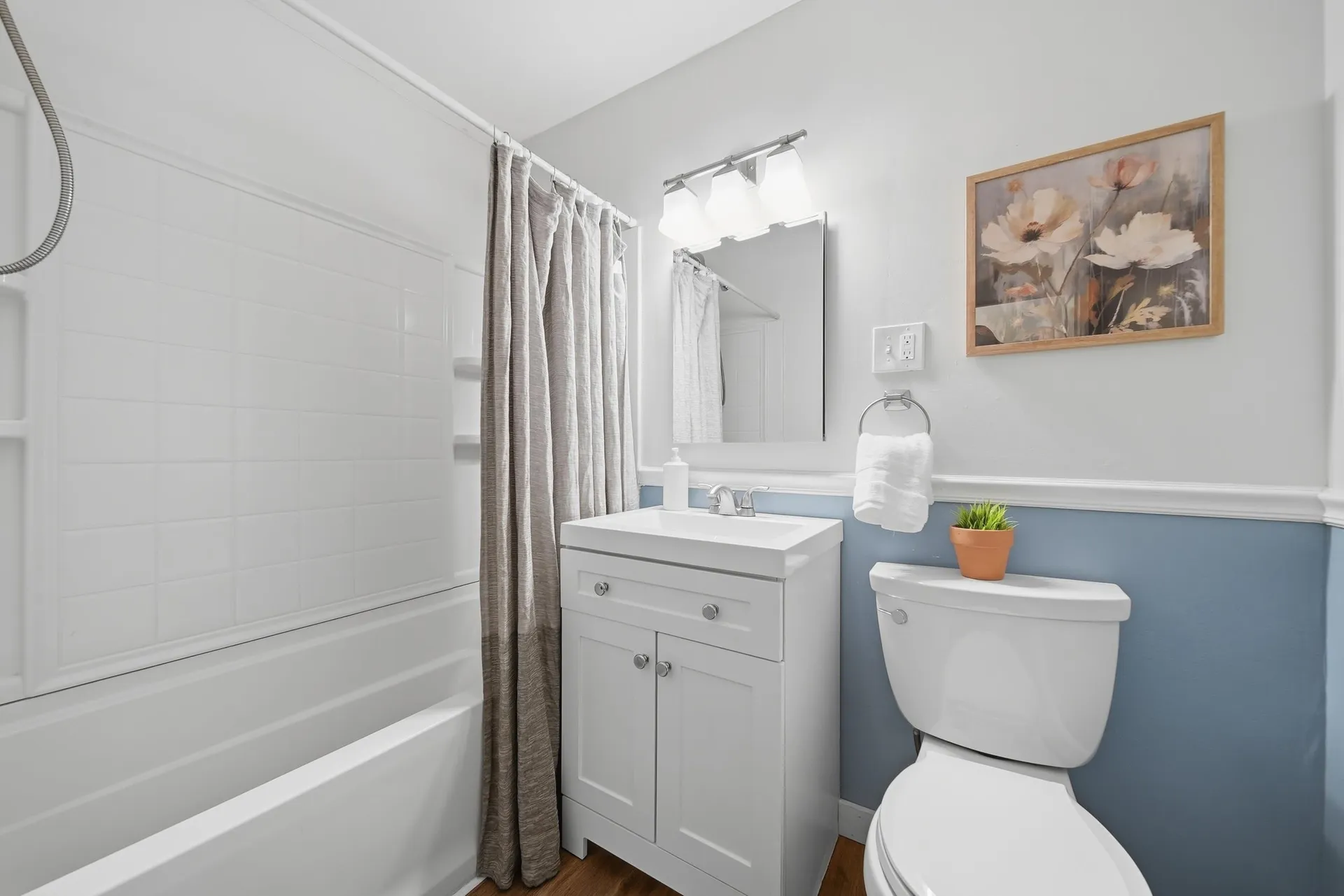 506 Oak Street Manchester NH 03104