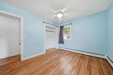 506 Oak Street Manchester NH 03104