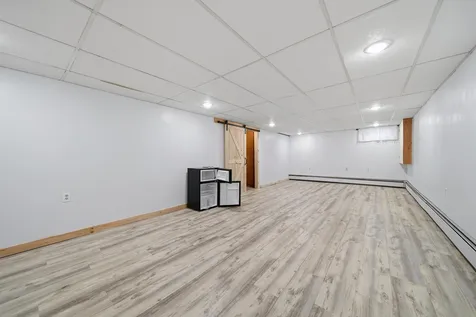 506 Oak Street Manchester NH 03104