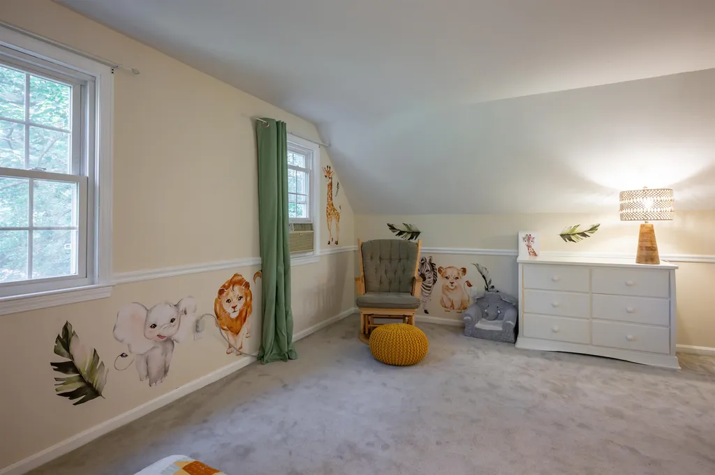 10 Melba Drive Hudson NH 03051