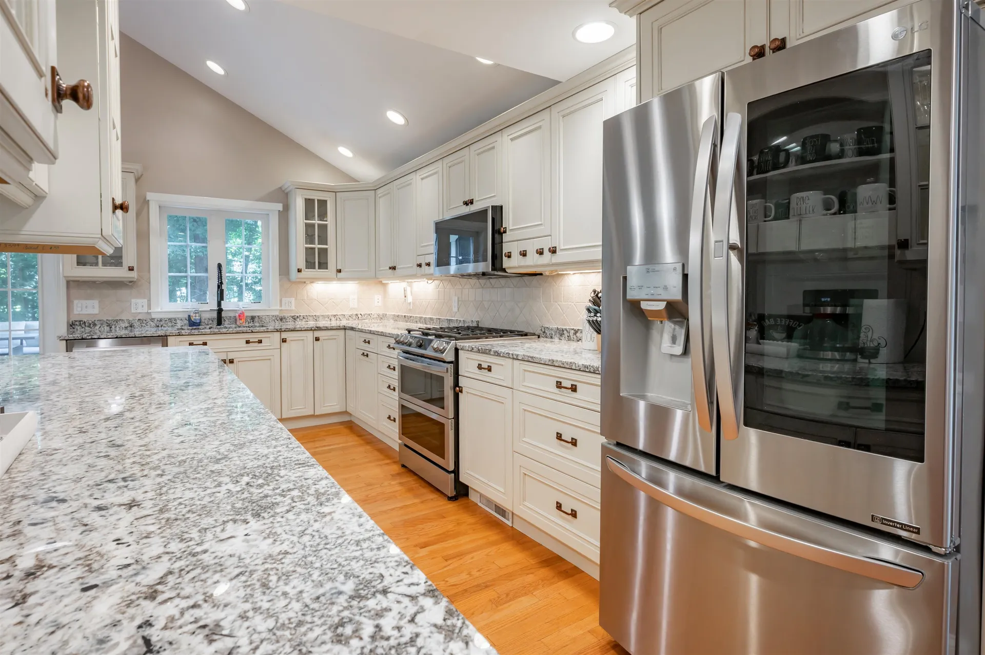 10 Melba Drive Hudson NH 03051