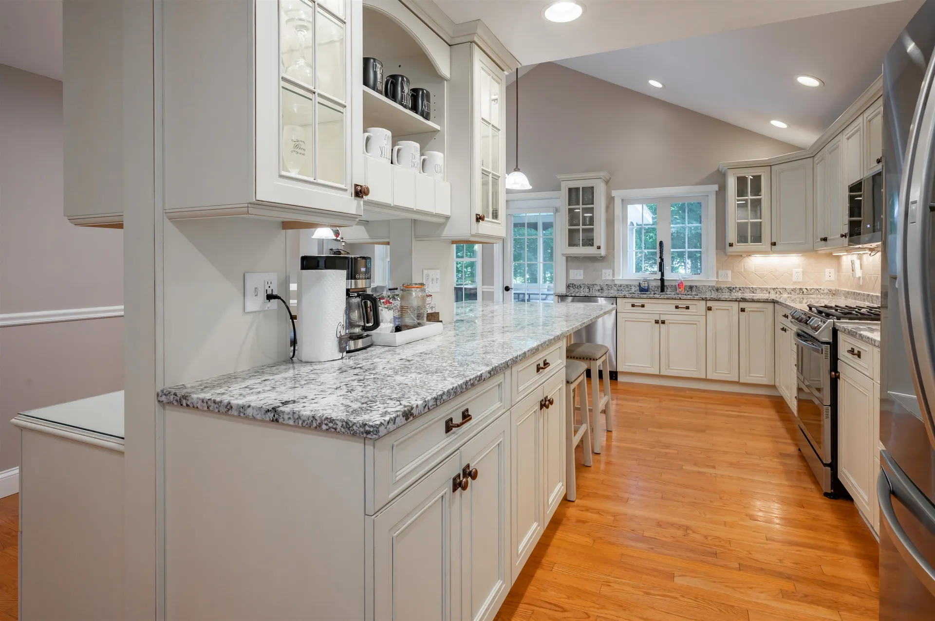 10 Melba Drive Hudson NH 03051