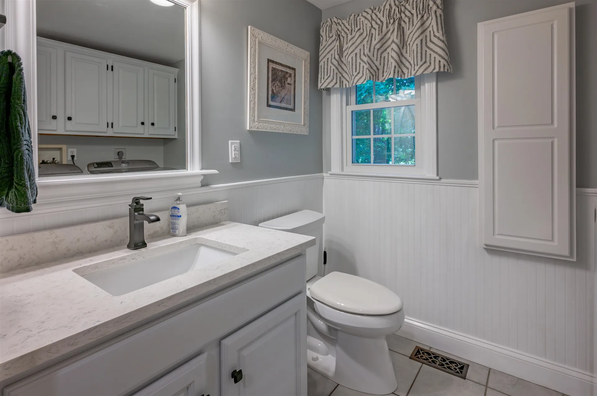 10 Melba Drive Hudson NH 03051