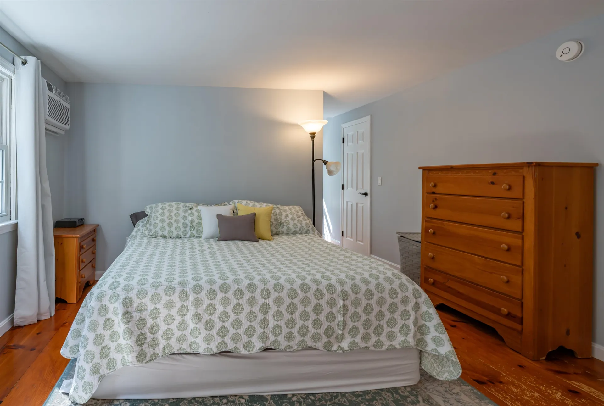 10 Melba Drive Hudson NH 03051