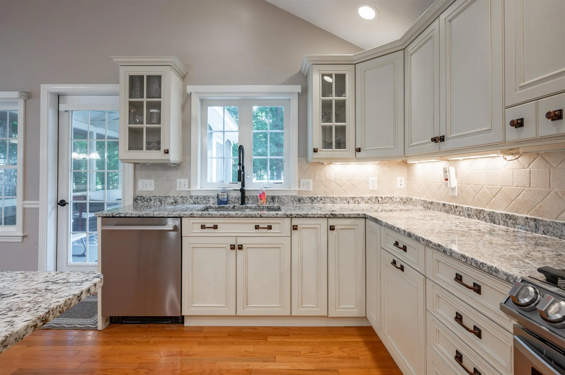 10 Melba Drive Hudson NH 03051