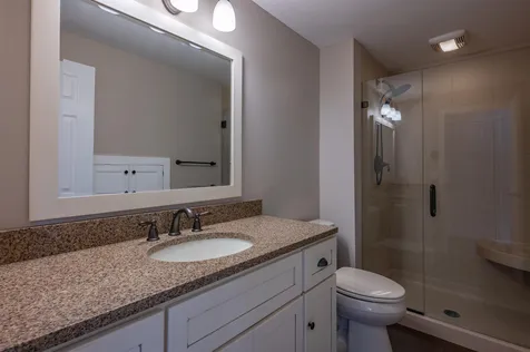10 Melba Drive Hudson NH 03051