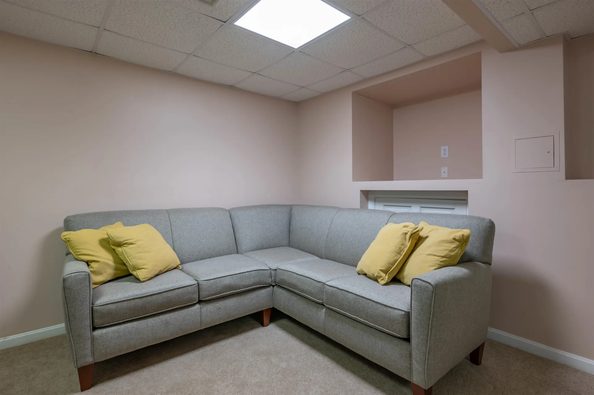 10 Castlegate Way Nashua NH 03063