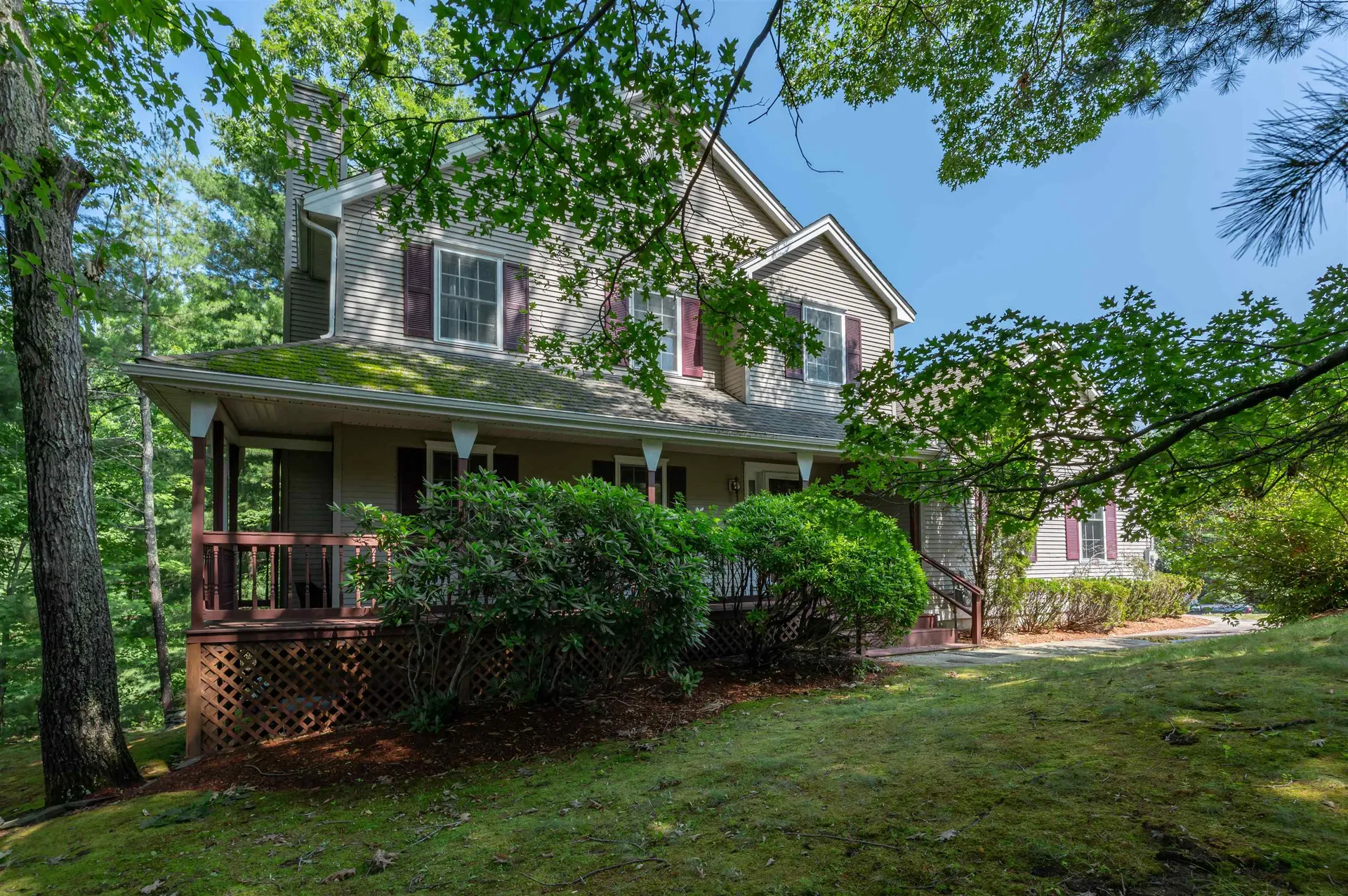 10 Castlegate Way Nashua NH 03063