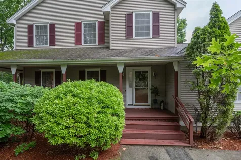 10 Castlegate Way Nashua NH 03063