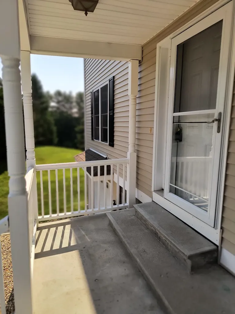 28 Owens Drive Swanzey NH 03446