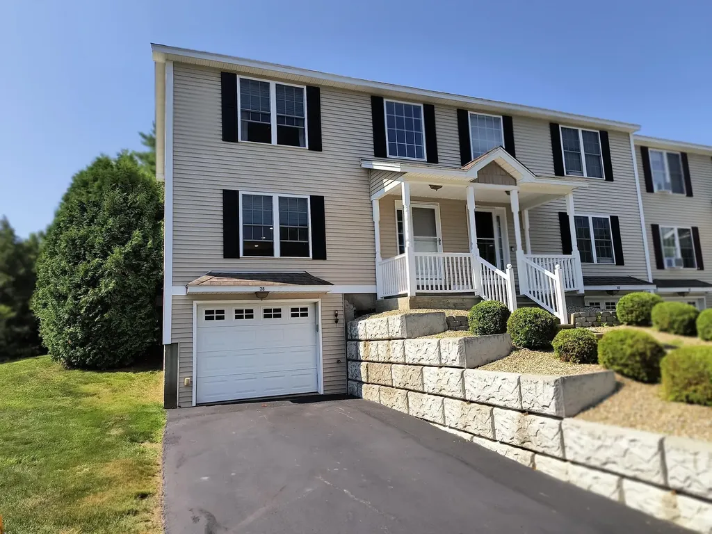 28 Owens Drive Swanzey NH 03446