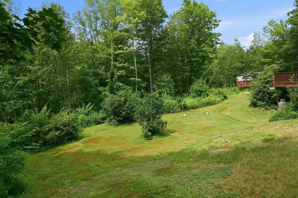 39 Old Center Harbor Road Meredith NH 03253