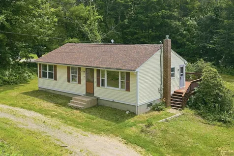 39 Old Center Harbor Road Meredith NH 03253