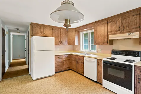 39 Old Center Harbor Road Meredith NH 03253